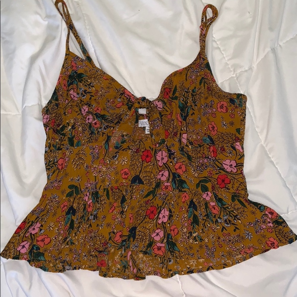 Front Tye Crop Top